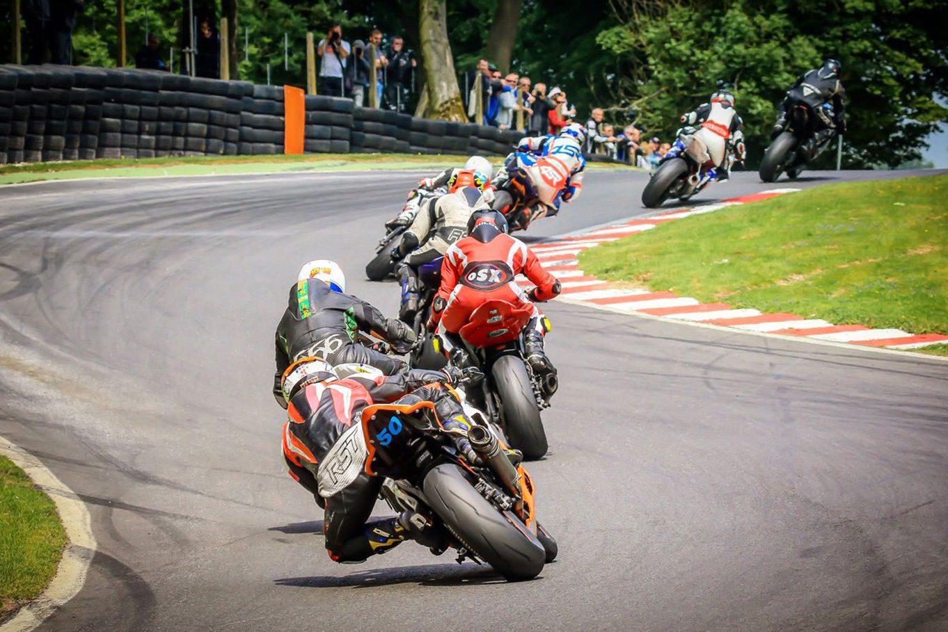 70+ campsites near Cadwell Park