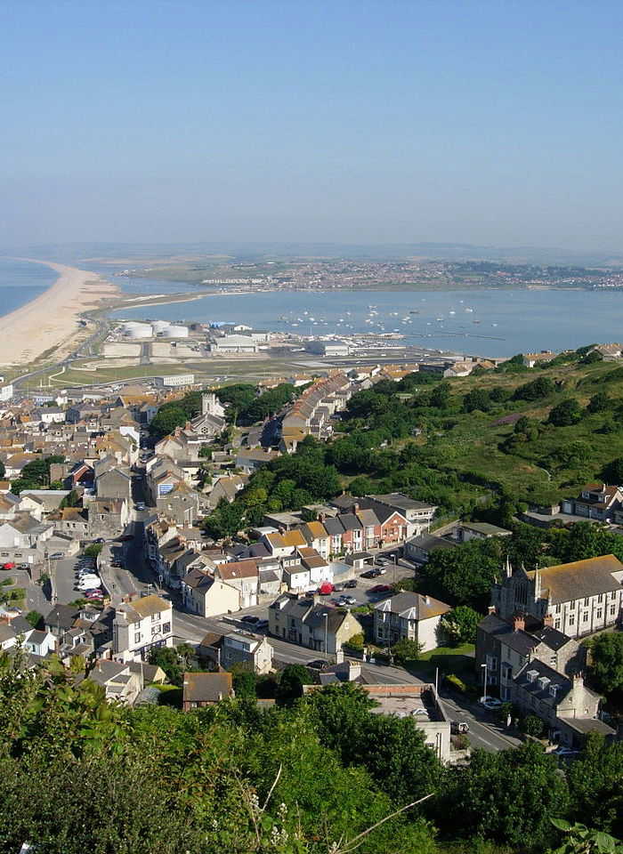 90+ campsites near Chesil Beach, Dorset