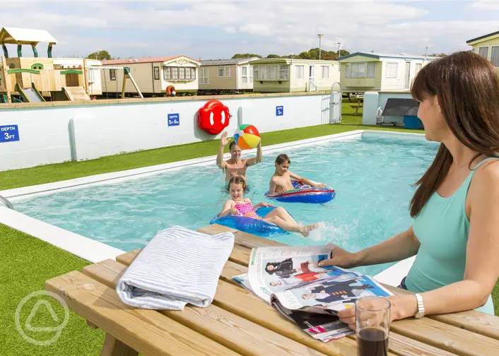 Campsites with swimming pools in Wales