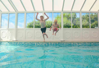 Campsites with swimming pools onsite 