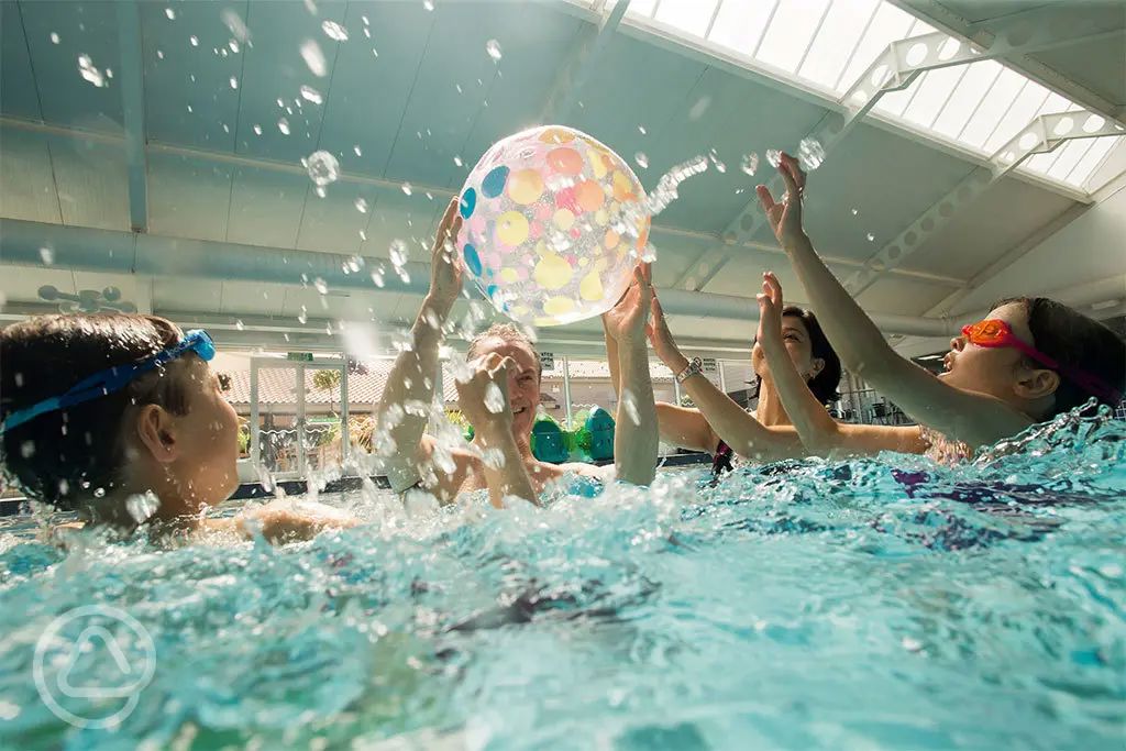 10+ Campsites with Swimming Pools in Scotland