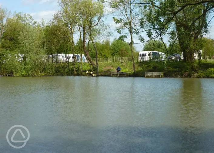 Caravan parks in the Cotswolds - 50+ top Cotswold caravan sites
