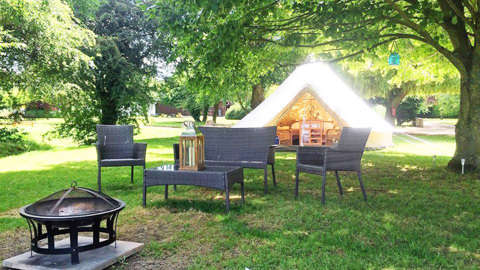 Oxford Riverside Glamping in Witney Oxford Riverside Glamping, Oxford