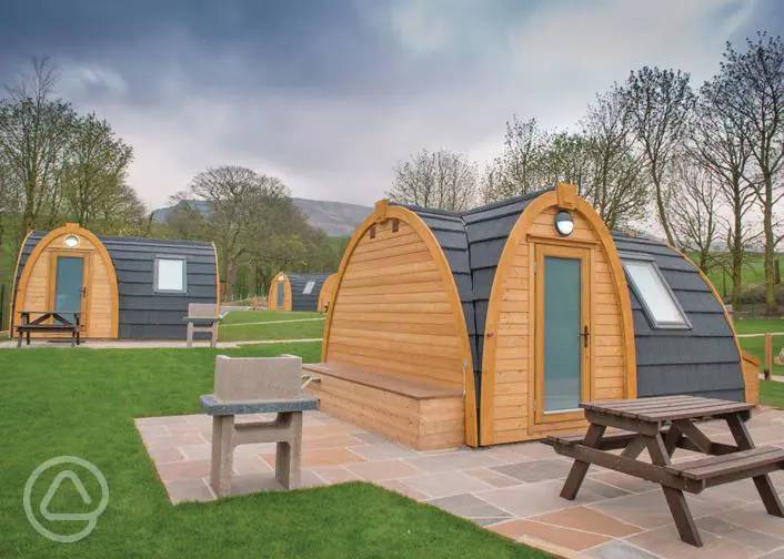 20+ Glamping and camping pods in Derbyshire & the Peak District