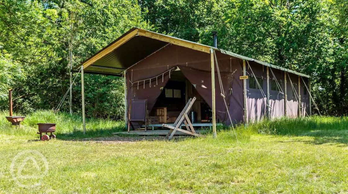 Moor Farm in Gloucester, Gloucestershire book online now