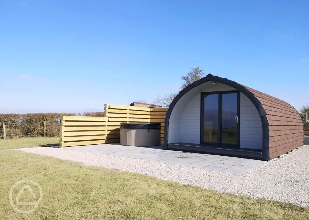 Glamping and camping pods in Wales with hot tubs luxury pods!