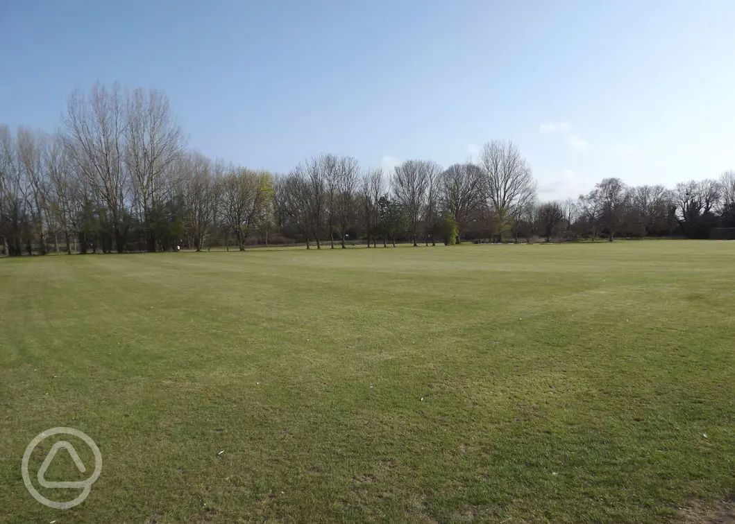 Camping near London camping sites within reach of London