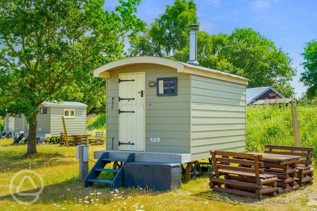 120+ campsites in Norfolk the area's best camping sites