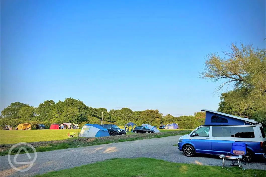 70+ pubs with camping and pub campsites in the UK