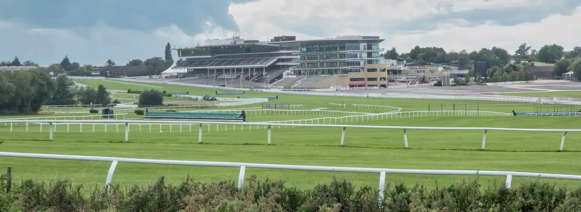 campsites near cheltenham racecourse