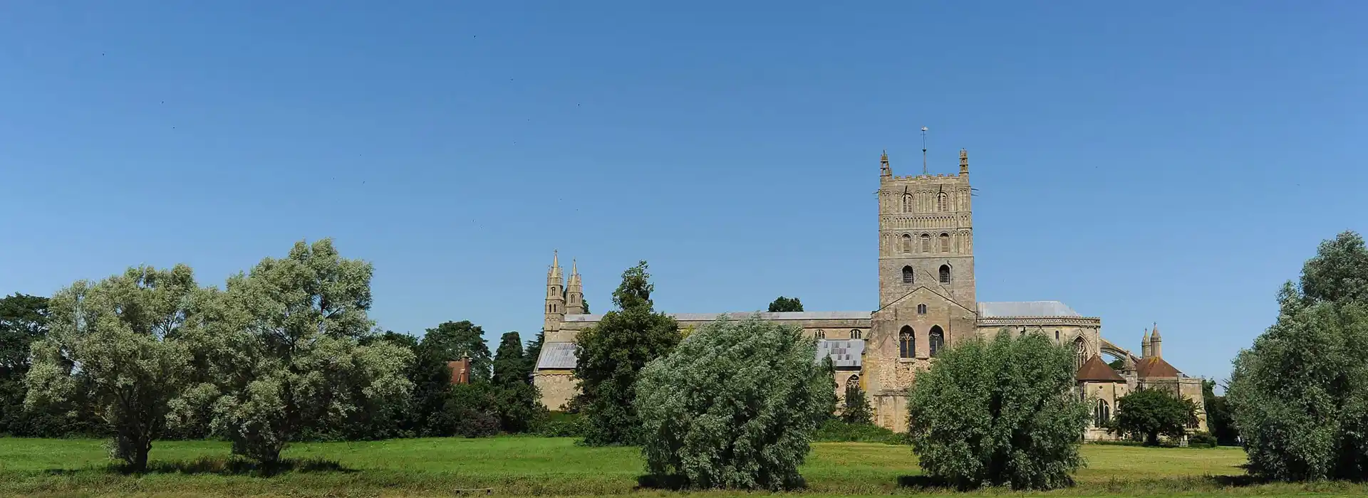 Campsites near Tewkesbury Abbey