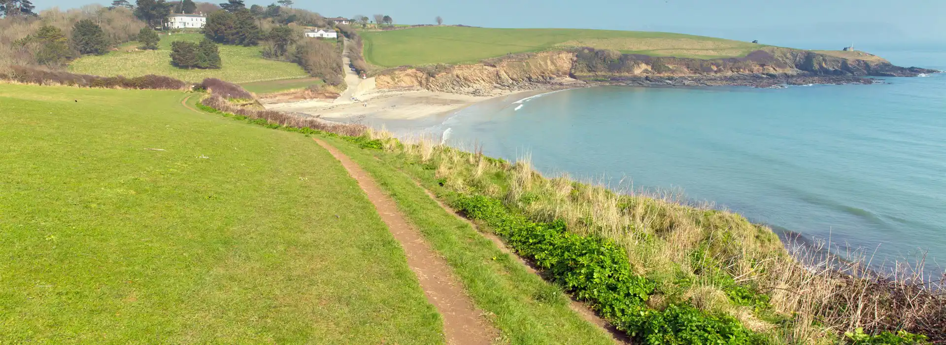 Campsites near Porthcurnick Beach