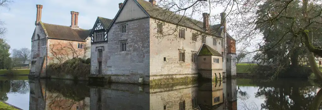 Campsites Near Baddesley Clinton