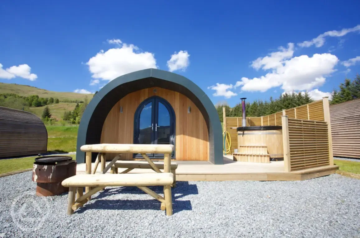 Superior ensuite glamping pod with a private wood fired hot tub