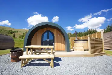 Superior ensuite glamping pod with a private wood fired hot tub