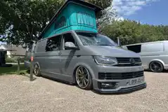 Electric gravel touring pitches with wooden dividers Electric gravel touring pitches with wooden dividers