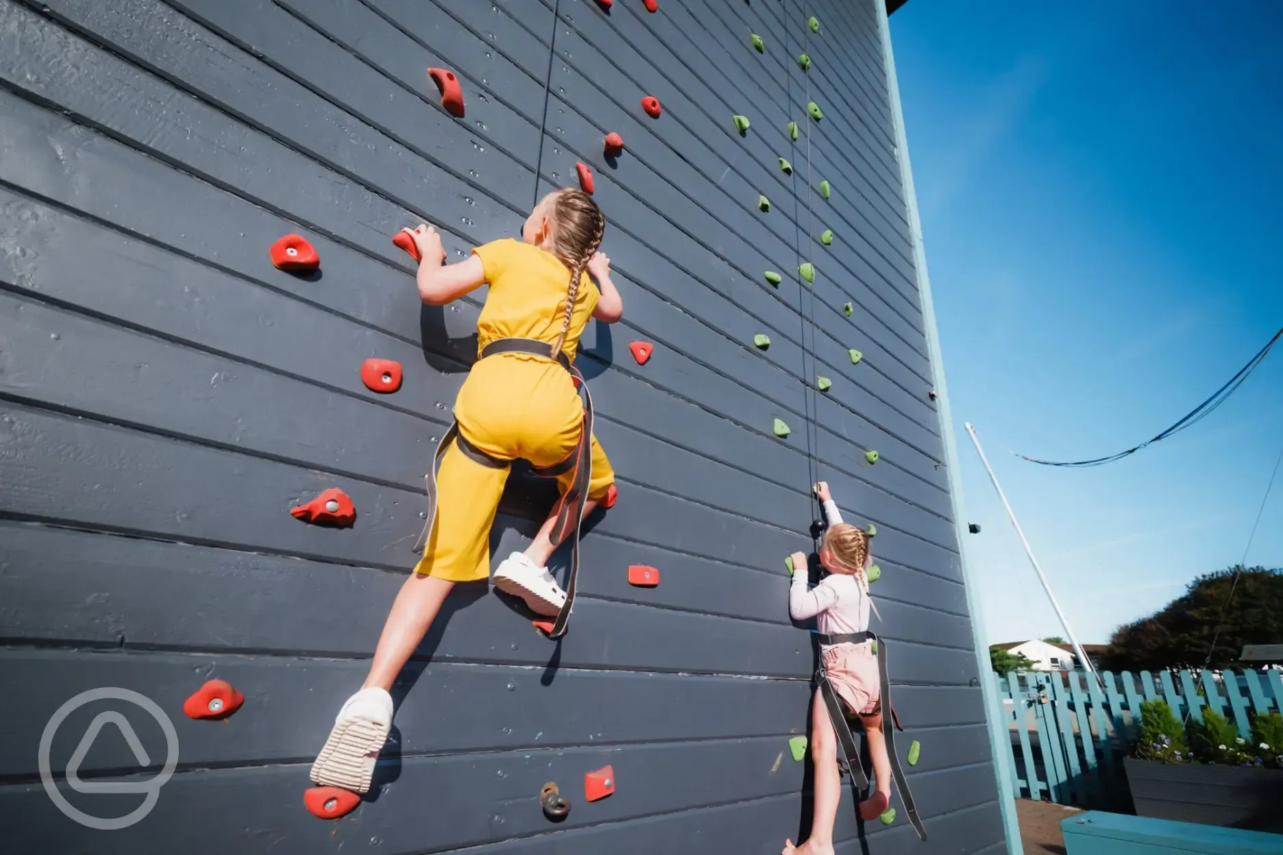 Climbing wall