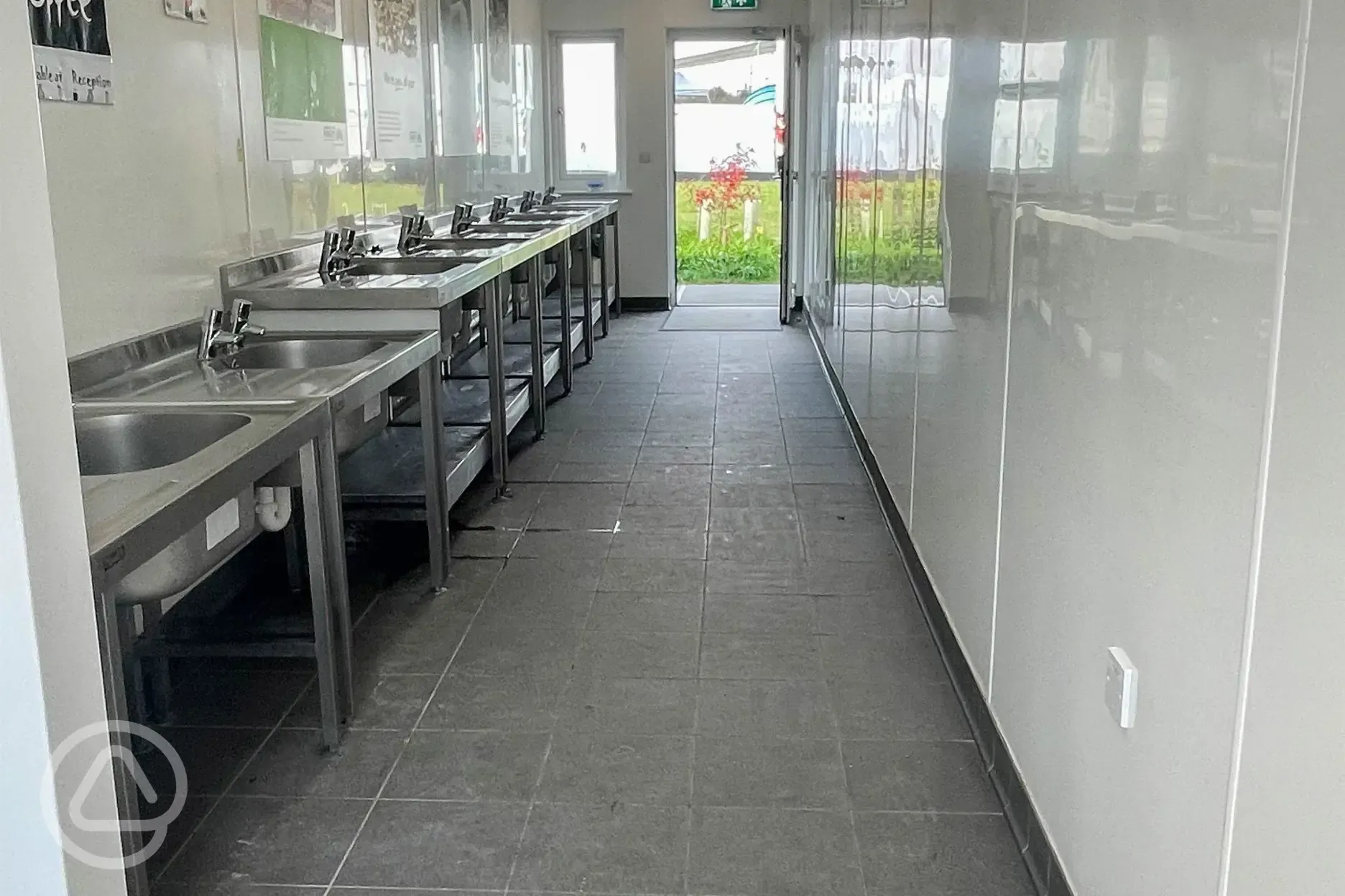 Washing up area with lower, accessible sinks Washing up area with lower, accessible sinks