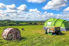 Non electric wild grass tent pitches
