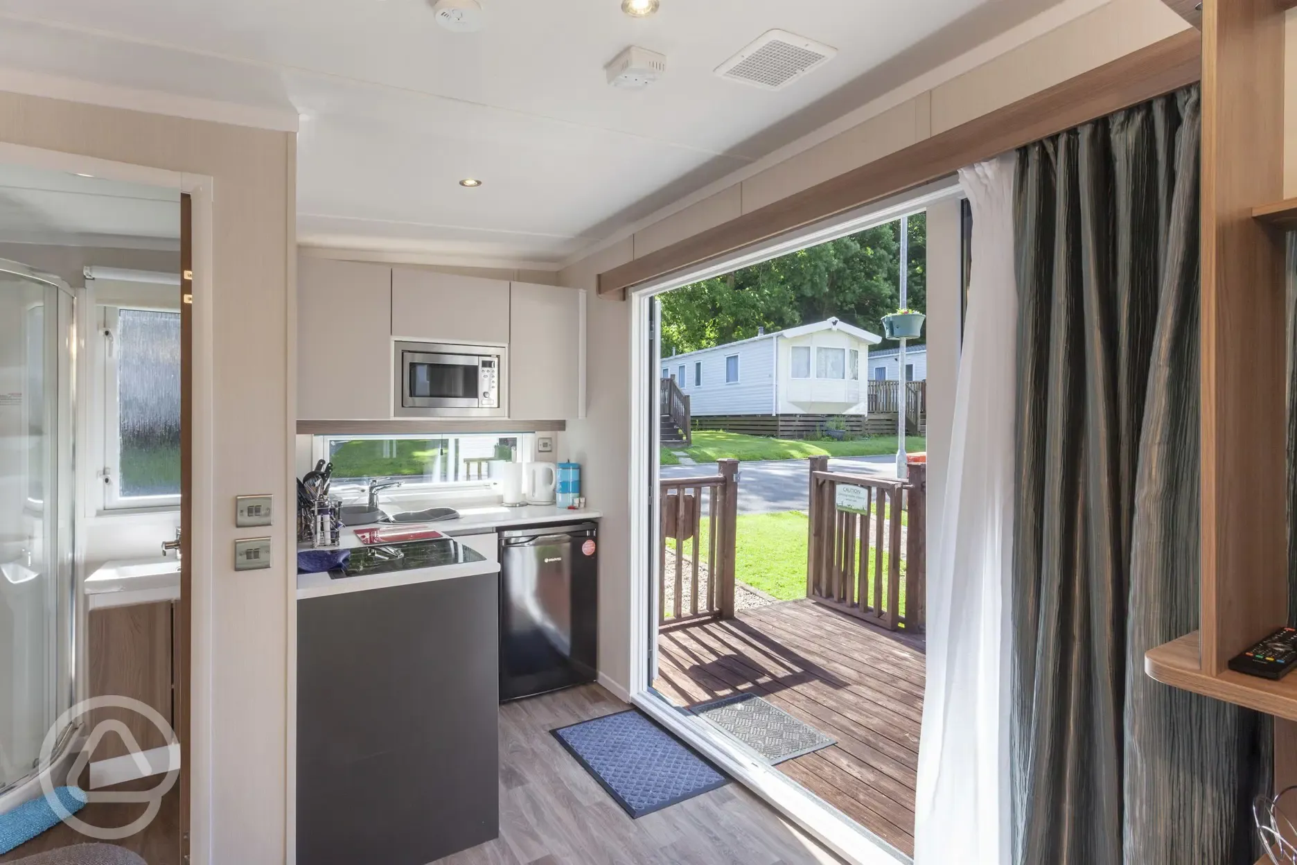 Studio pod kitchenette