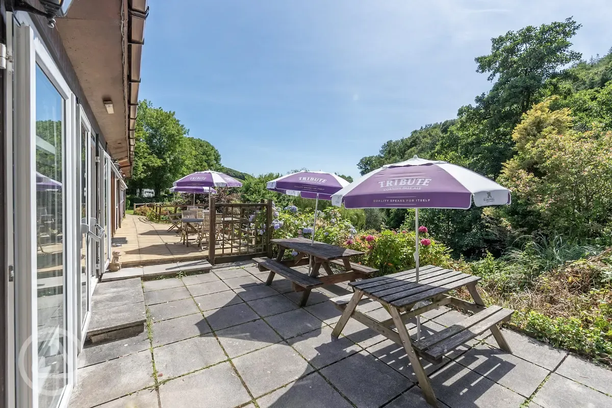 Restaurant outdoor seating