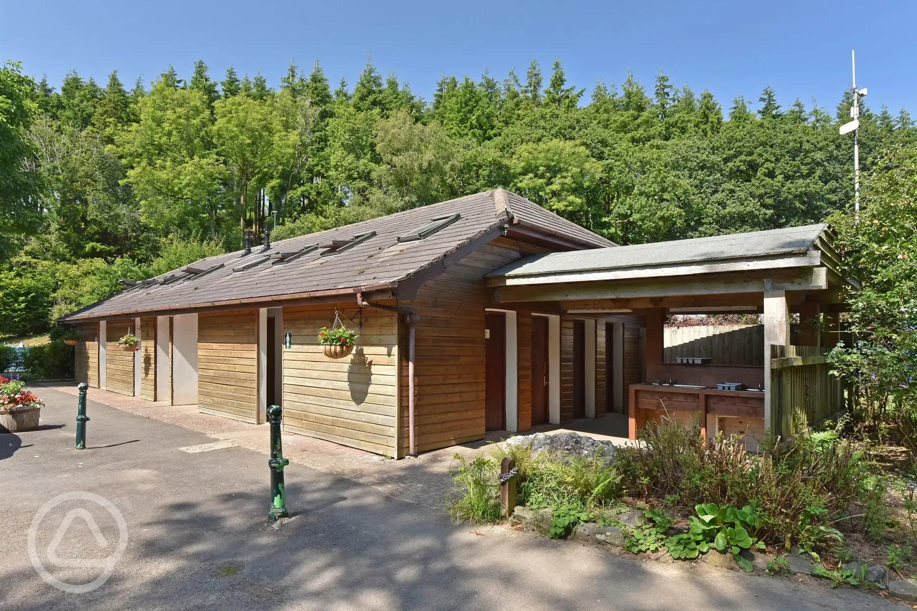 Kingfisher Meadow facilities 