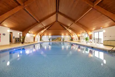 Indoor swimming pool at the leisure club (extra charges apply)
