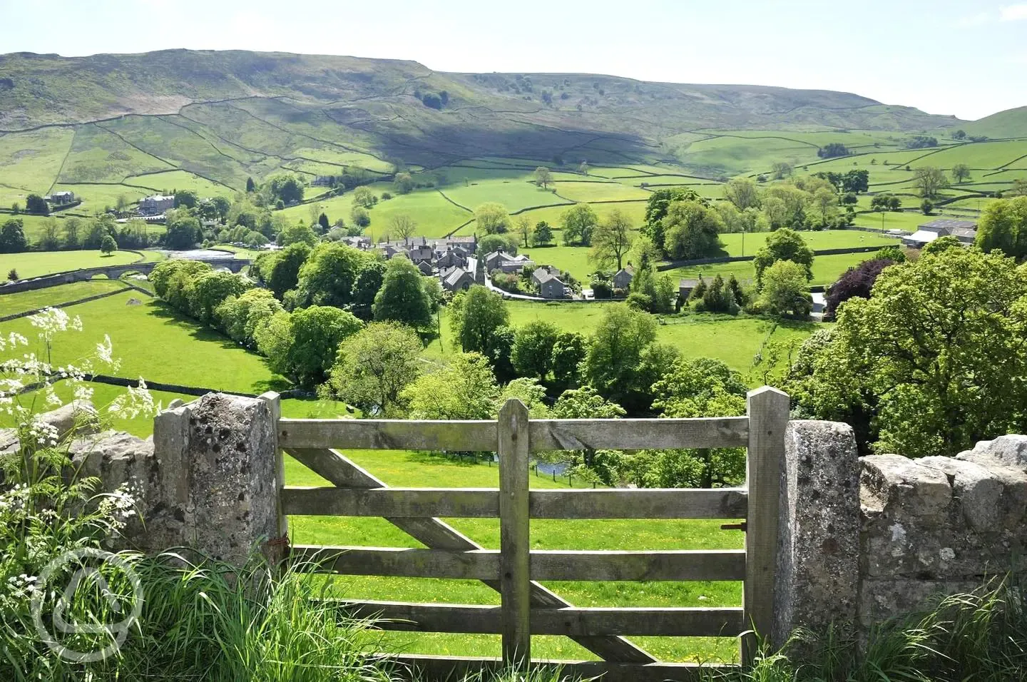 Countryside walks nearby