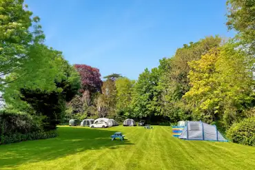 Non electric grass tent pitches