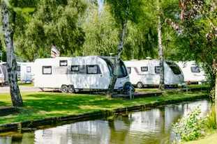 Lickhill Manor Caravan Park, Stourport-on-Severn, Worcestershire (5.4 miles)