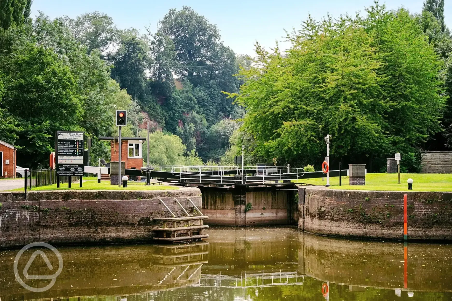 Close to the River Severn and Lincomb Lock