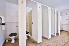 Toilet cubicles with hooks Toilet cubicles with hooks
