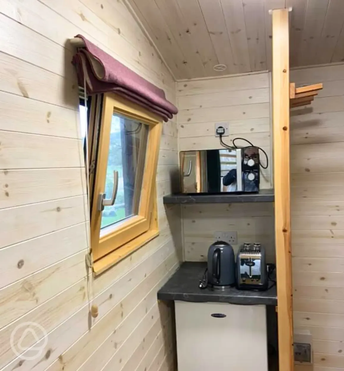 Bothie camping pod kitchen appliances (Alder and Larch)