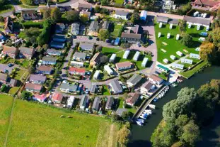 Quiet Waters Caravan Park, Huntingdon, Cambridgeshire