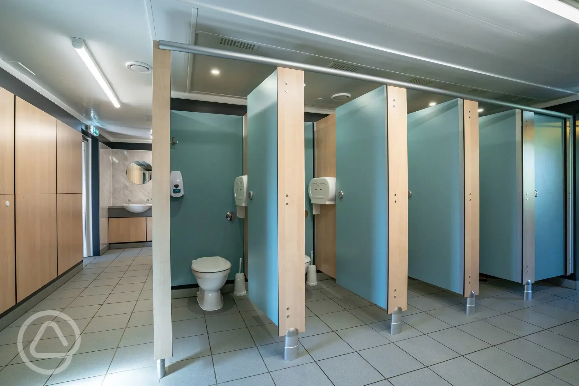 Men's toilets at Tregarton Park