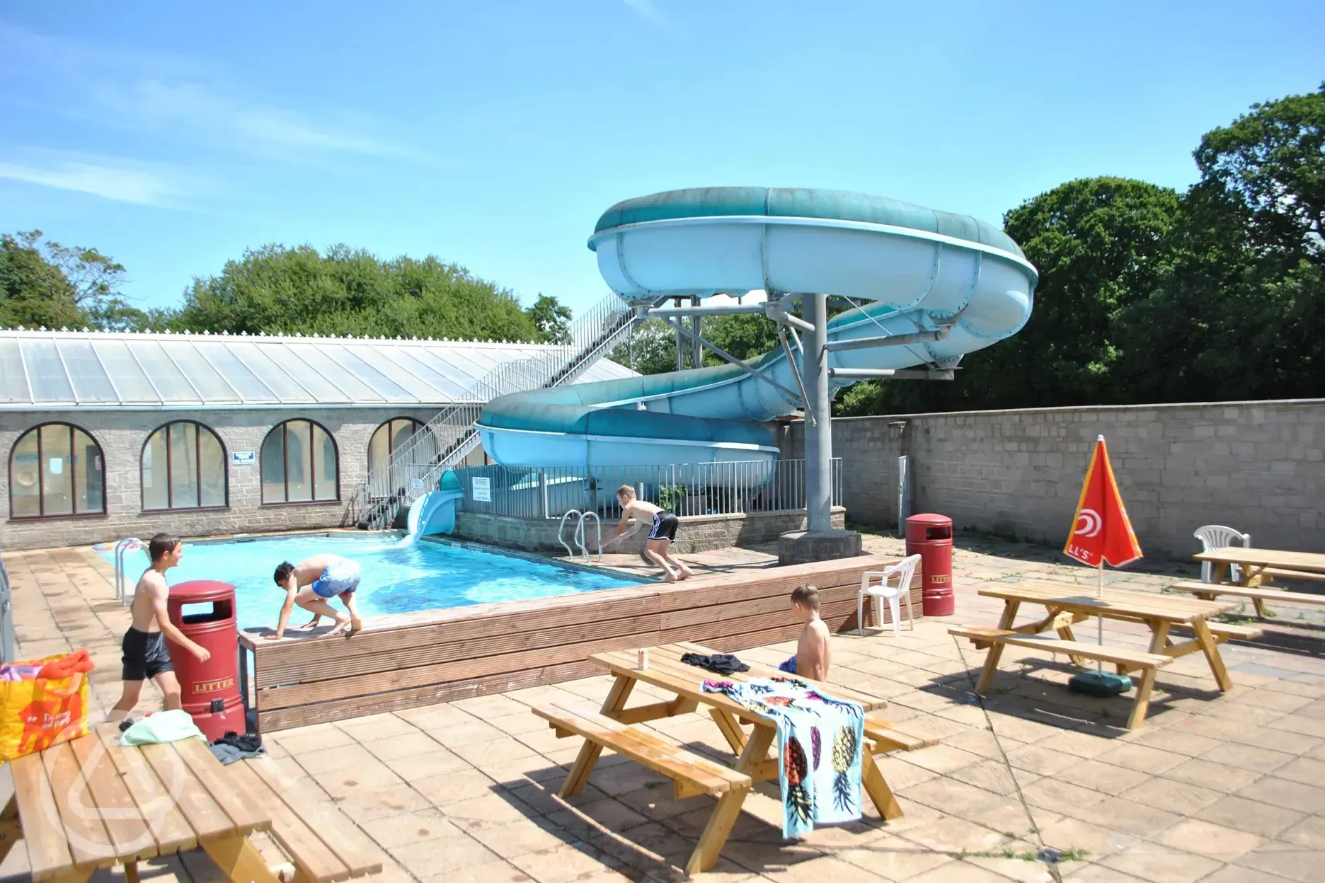 Out door Swimming Pool with Water Slide