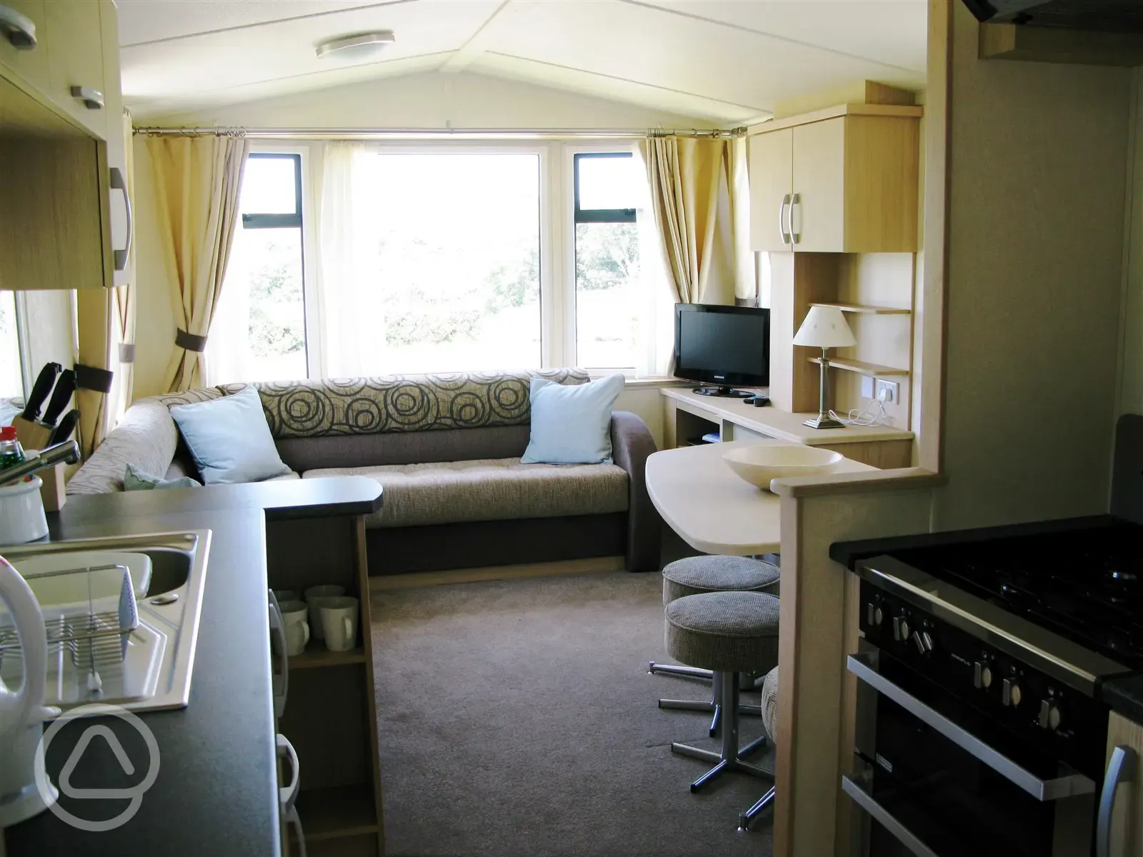 Static holiday caravans to hire