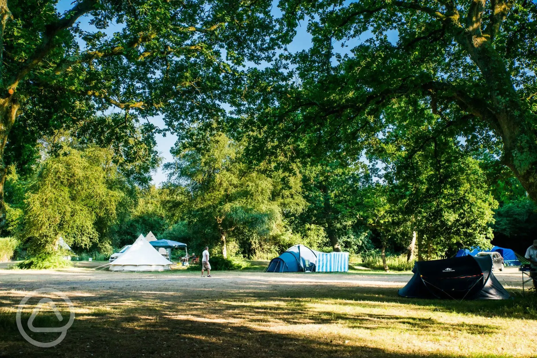 Non electric camping pitches