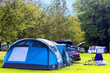 Grass pitches for tents and roof tents at Newhaven Holiday Park