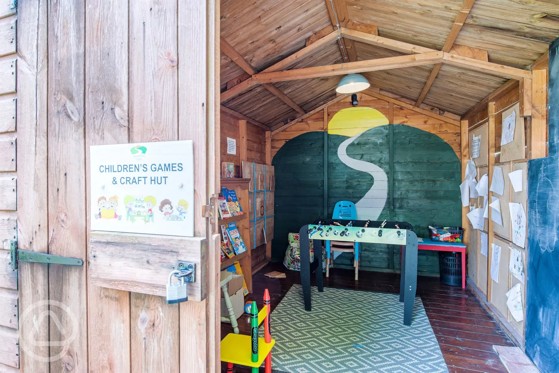 Children's games hut