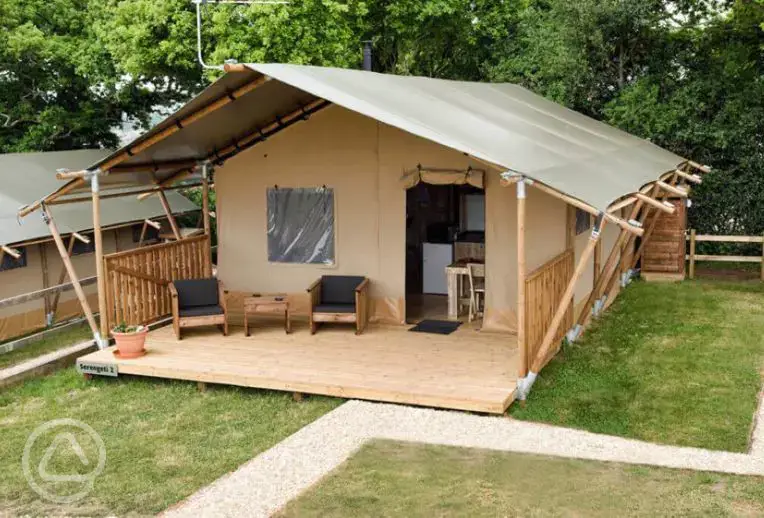 Safari tent