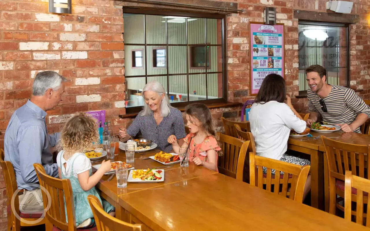 Onsite restaurant (open daily) with breakfast, lunch and dinner options