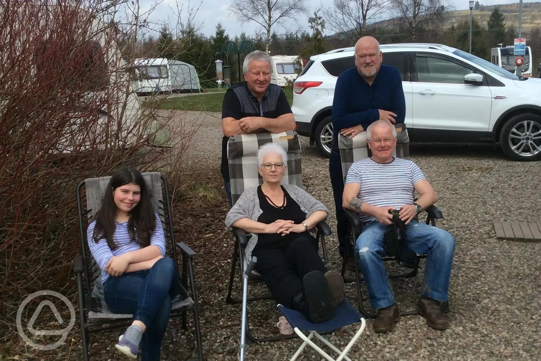 Happy campers relaxing at Foresterseat Caravan Park