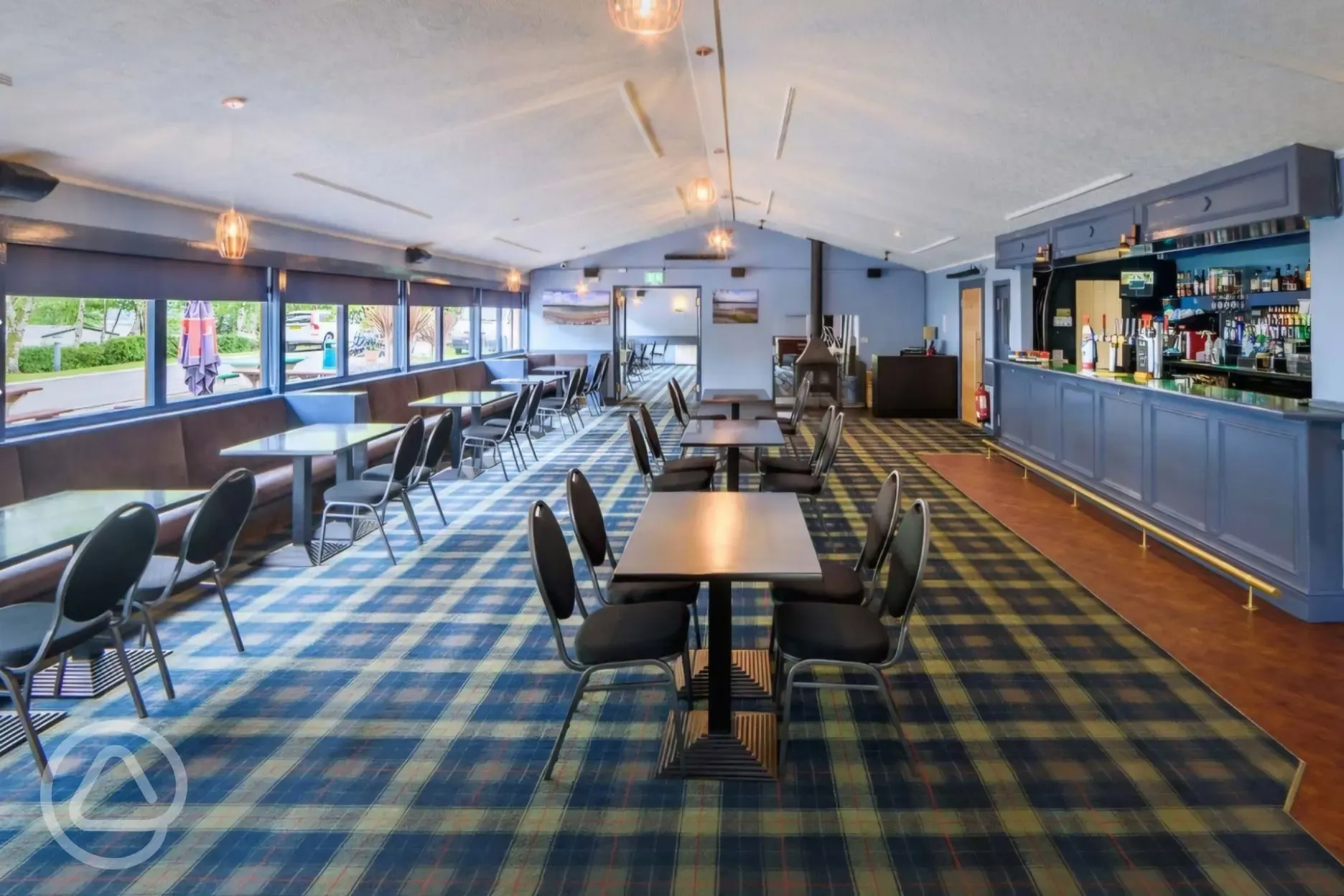 Indoor seating and bar at the Castle Isle Inn Indoor seating and bar at the Castle Isle Inn