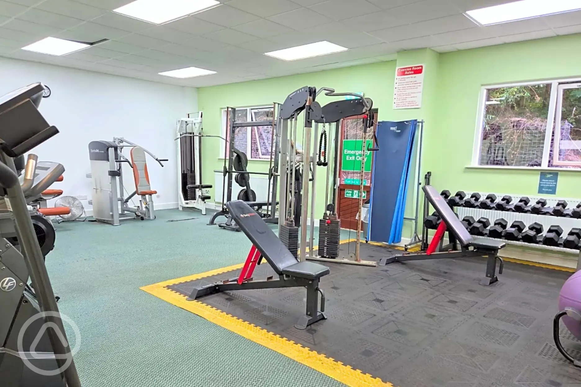Equipped fitness centre/gym with weights and machines Equipped fitness centre/gym with weights and machines