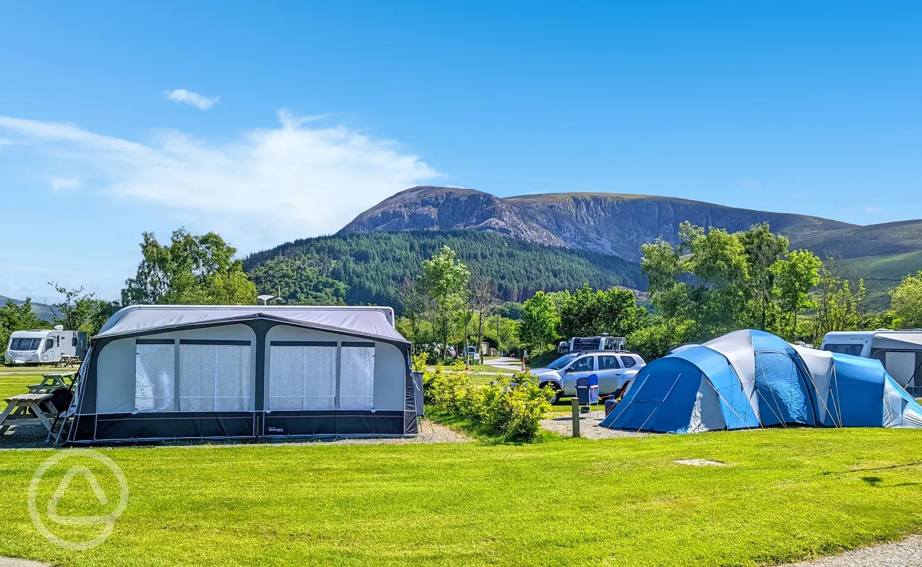 Fully serviced pitches for tents and tourers at Bryn Gloch