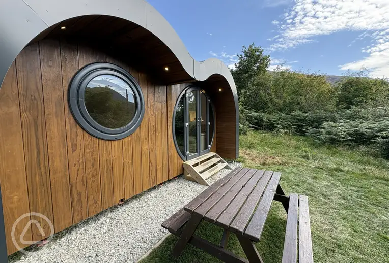Ensuite deluxe glamping pod (four persons)