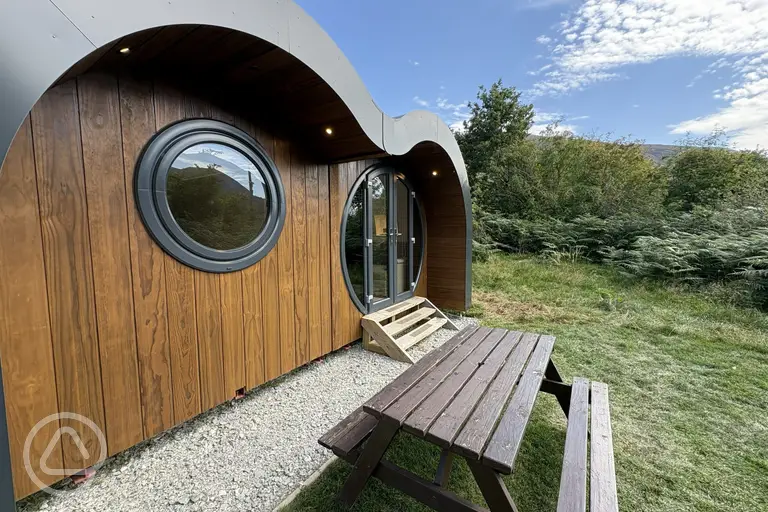 Ensuite deluxe glamping pod (four persons)