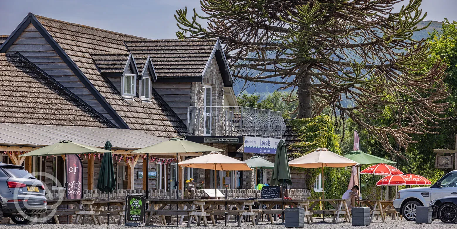 Cafe with outdoor seating