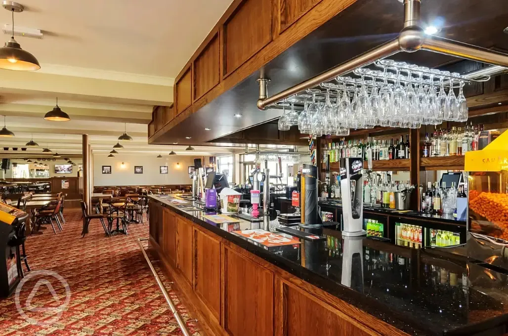 Pitch and Putt Inn bar